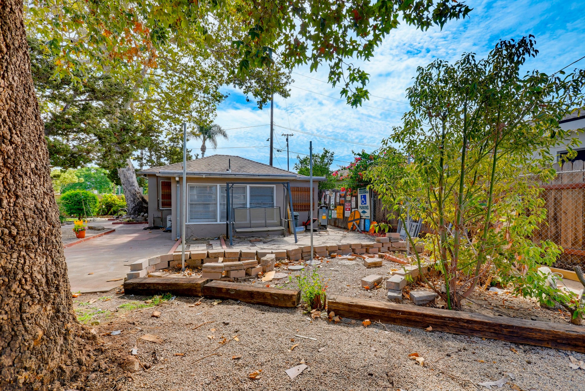 Virtual tour photo 33 of 37 for 1108 W Acacia Ave