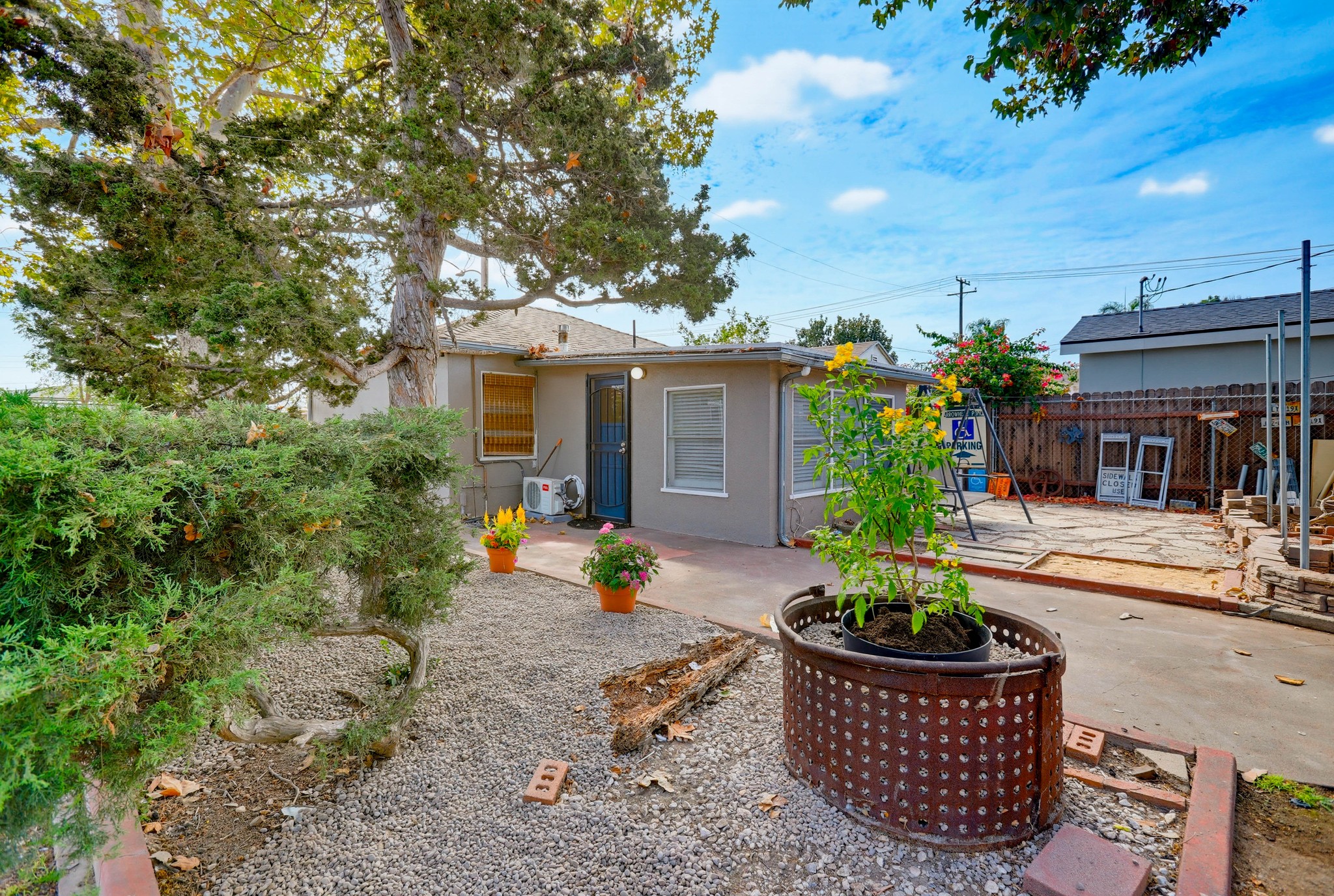 Virtual tour photo 36 of 37 for 1108 W Acacia Ave