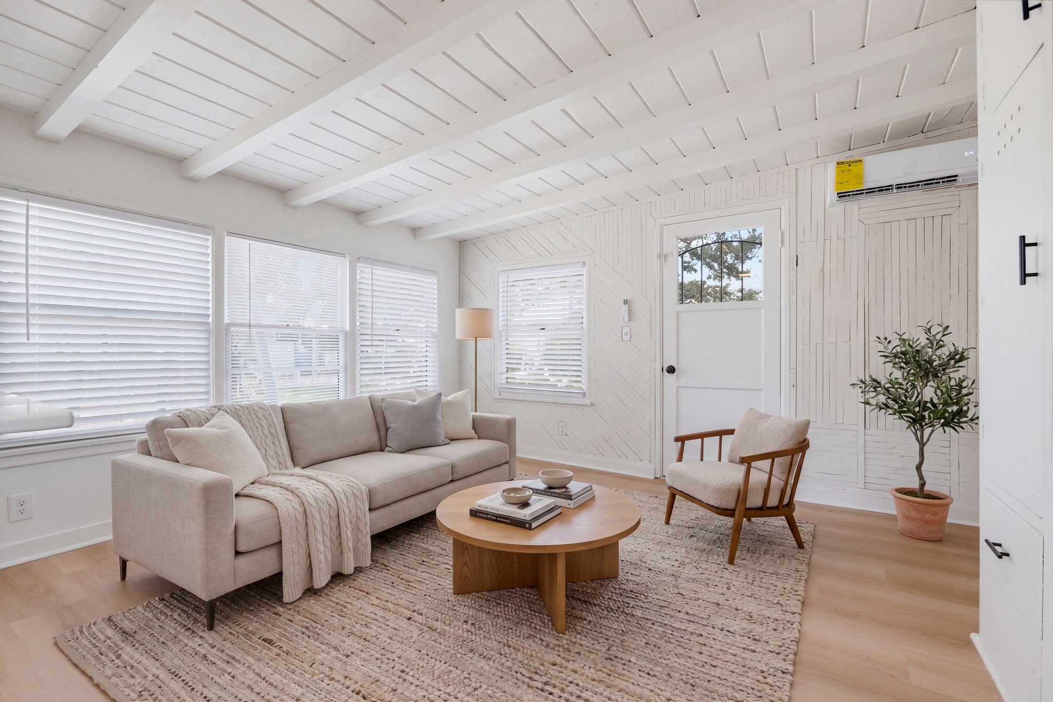 Virtual tour photo 41 of 43 for 1108 W Acacia Ave