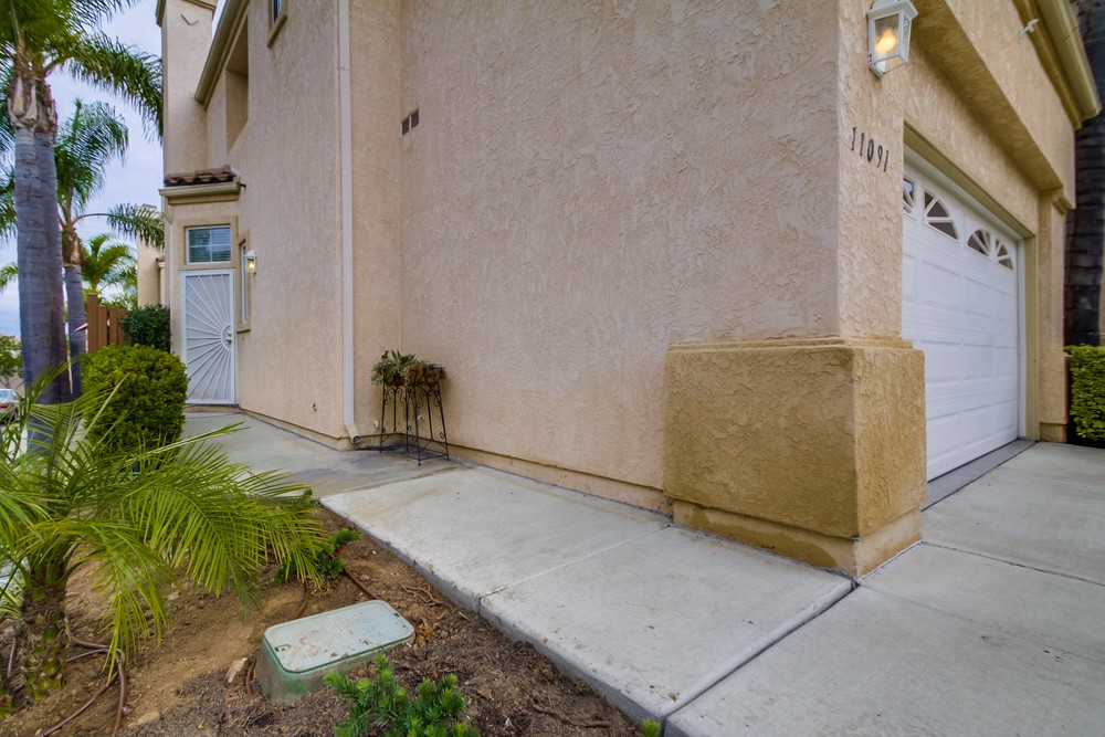 Virtual tour photo 5 of 45 for 11091 Ice Skate Pl