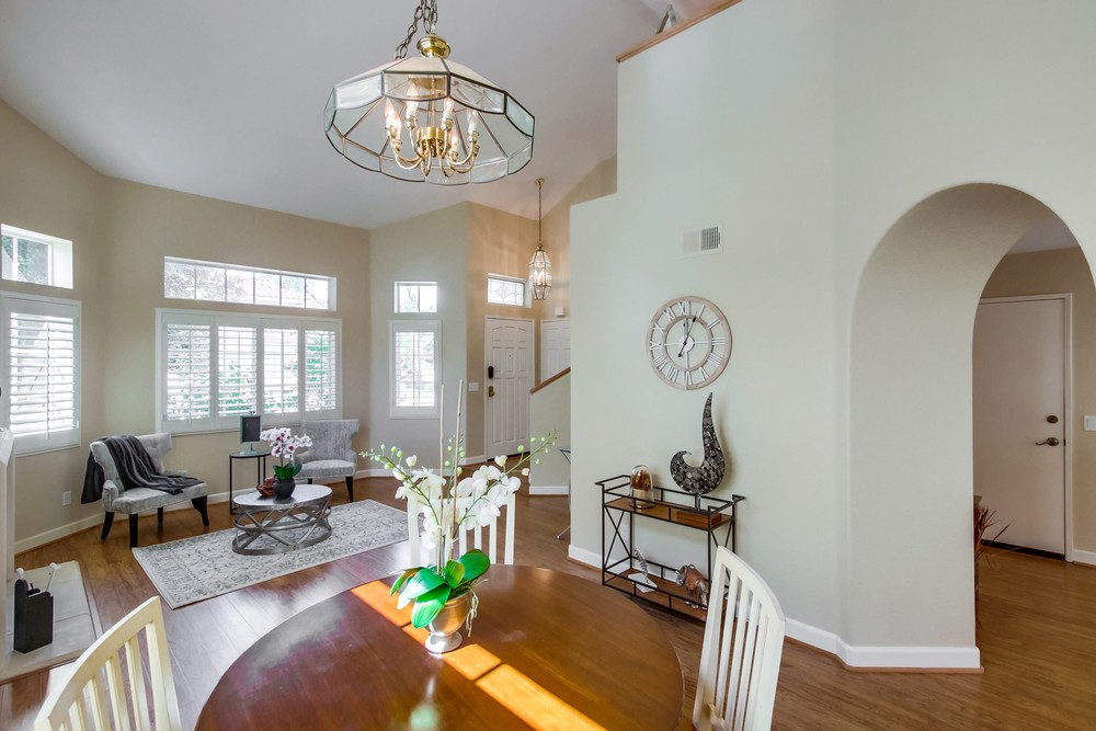 Virtual tour photo 10 of 43 for 11091 Weatherwood Terrace