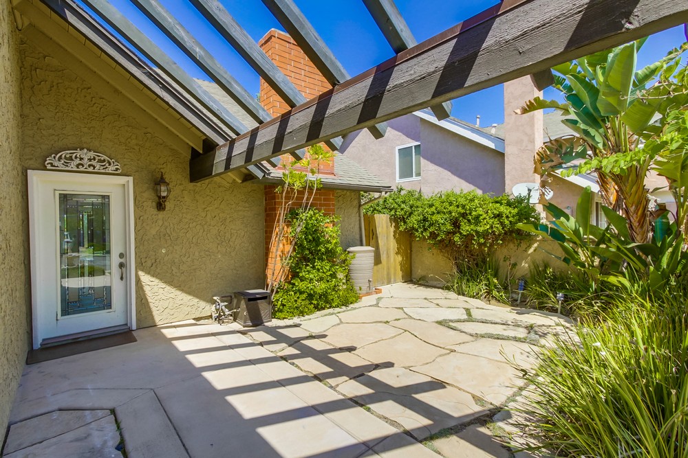 Virtual tour photo 5 of 48 for 11098 Crater Dr