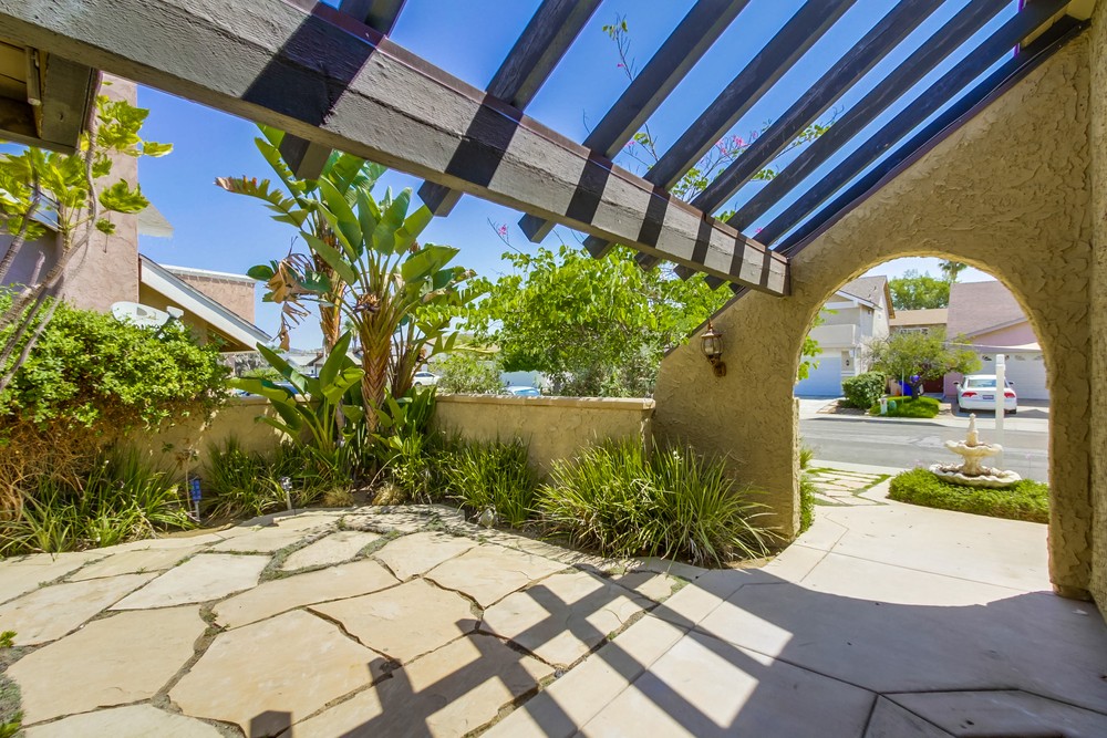 Virtual tour photo 6 of 48 for 11098 Crater Dr
