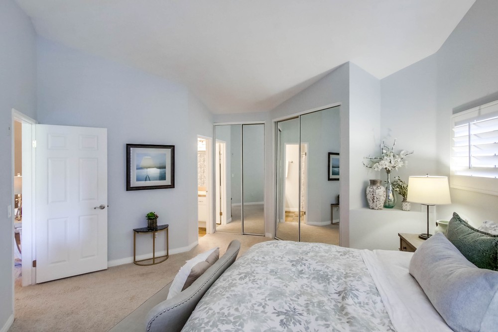 Virtual tour photo 17 of 37 for 11115 Affinity Ct UNIT 10