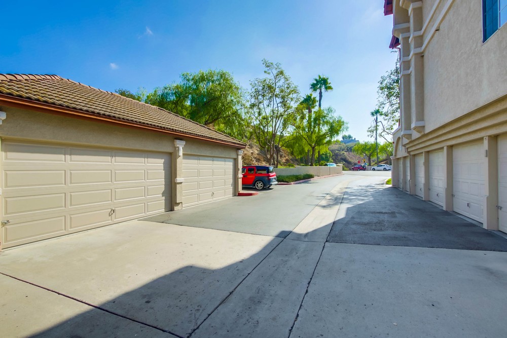 Virtual tour photo 32 of 37 for 11115 Affinity Ct UNIT 10