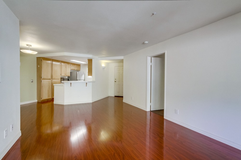 Virtual tour photo 7 of 30 for 11135 Affinity Ct UNIT 17