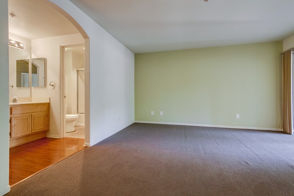 Virtual tour photo 15 of 30 for 11135 Affinity Ct UNIT 17