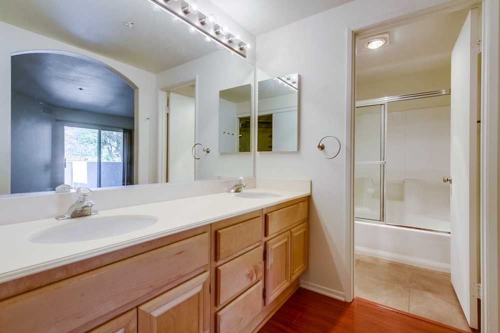 Virtual tour photo 17 of 30 for 11135 Affinity Ct UNIT 17