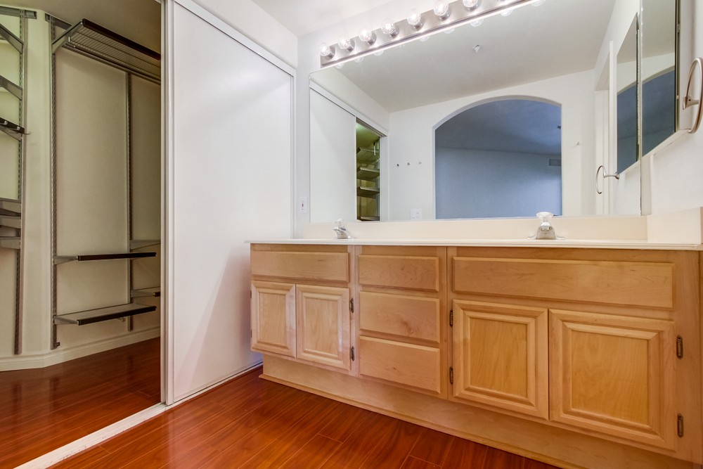 Virtual tour photo 18 of 30 for 11135 Affinity Ct UNIT 17