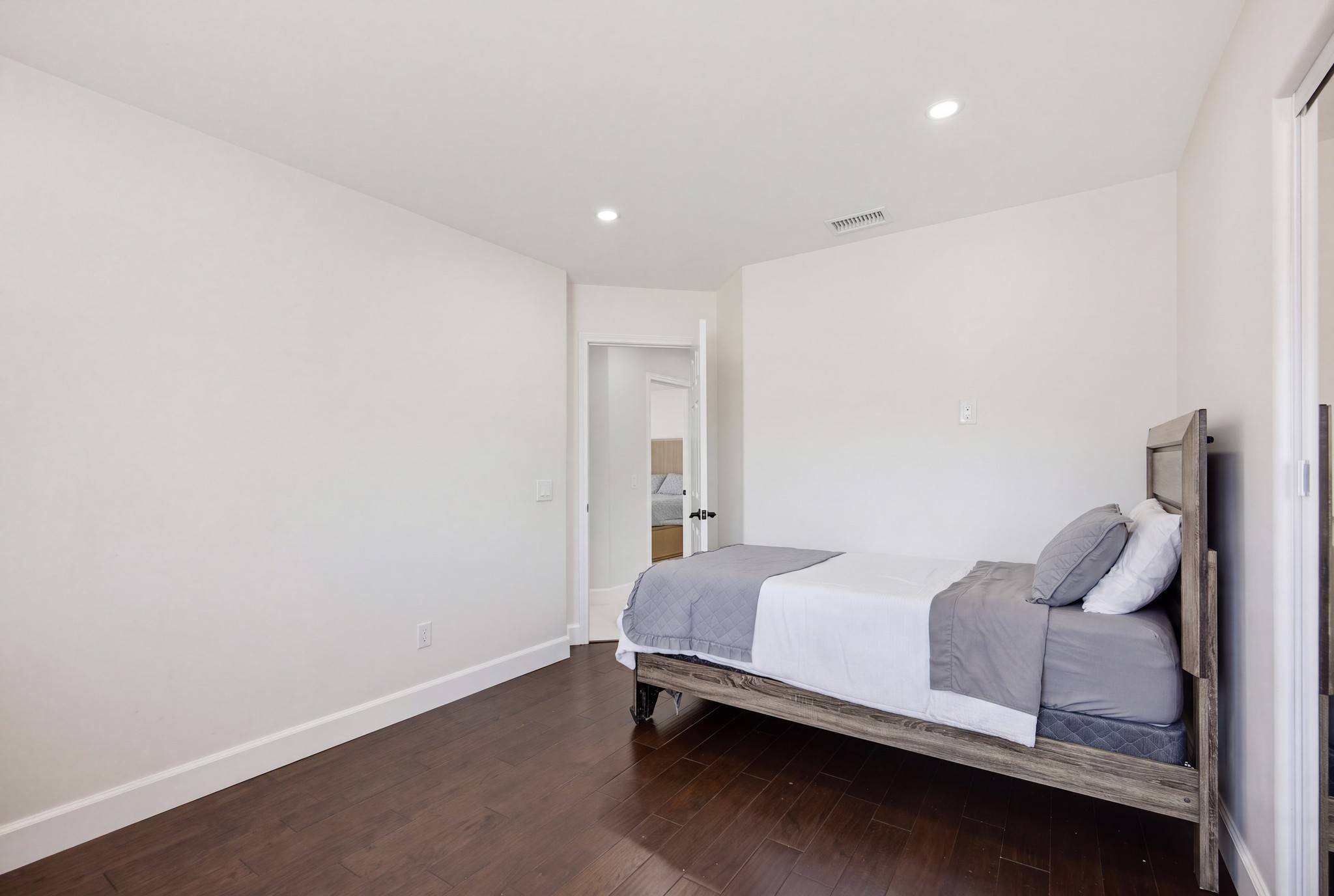 Virtual tour photo 47 of 85 for 11135 Aldren Ct