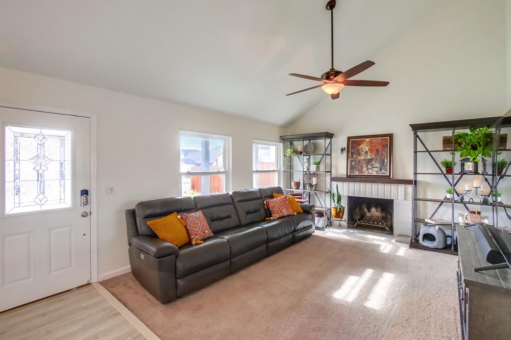 Virtual tour photo 8 of 42 for 11138 Socorro Ct