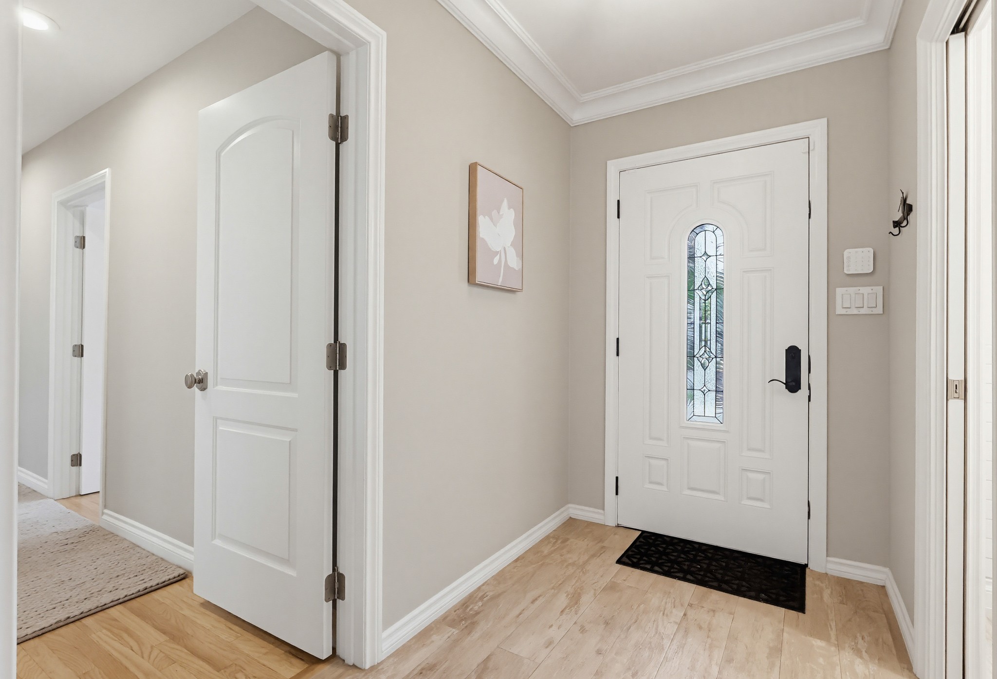 Virtual tour photo 12 of 110 for 1115 W Briarcroft Rd