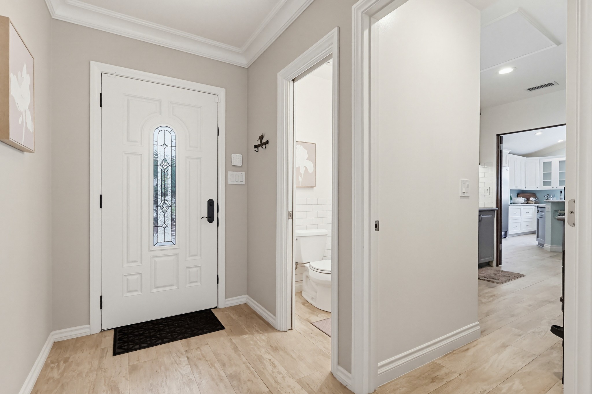 Virtual tour photo 13 of 110 for 1115 W Briarcroft Rd