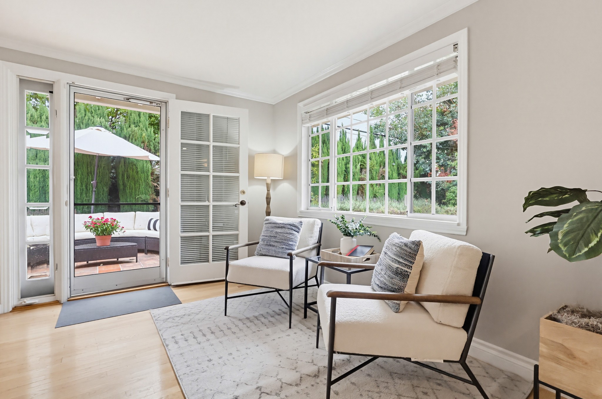 Virtual tour photo 23 of 110 for 1115 W Briarcroft Rd