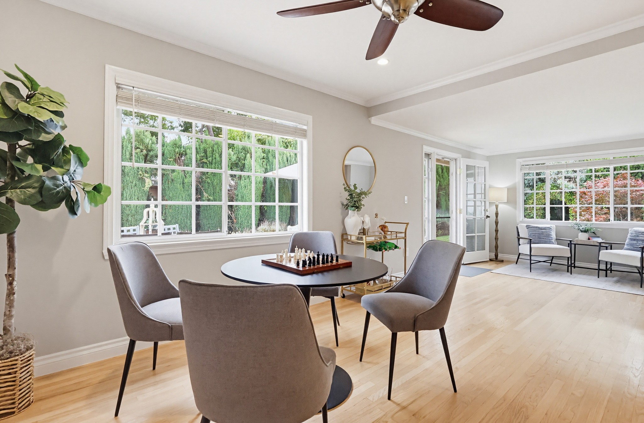 Virtual tour photo 27 of 110 for 1115 W Briarcroft Rd