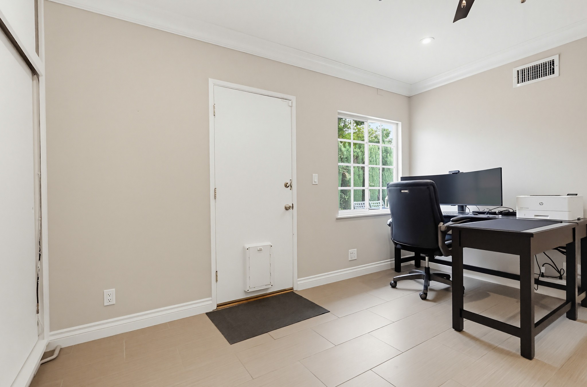 Virtual tour photo 49 of 110 for 1115 W Briarcroft Rd