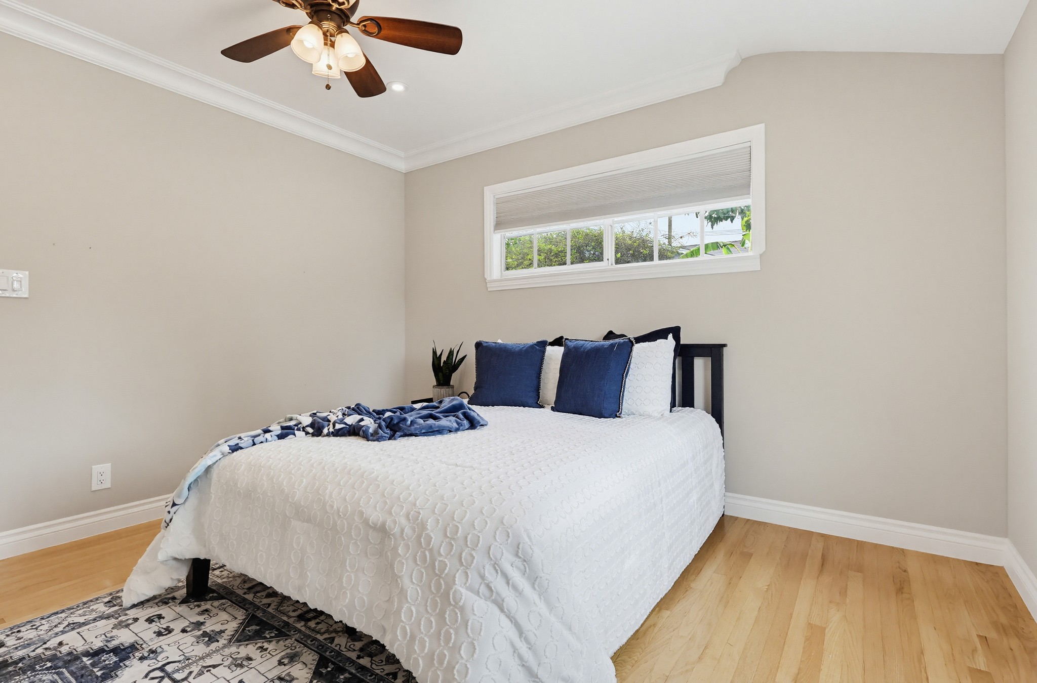 Virtual tour photo 75 of 110 for 1115 W Briarcroft Rd