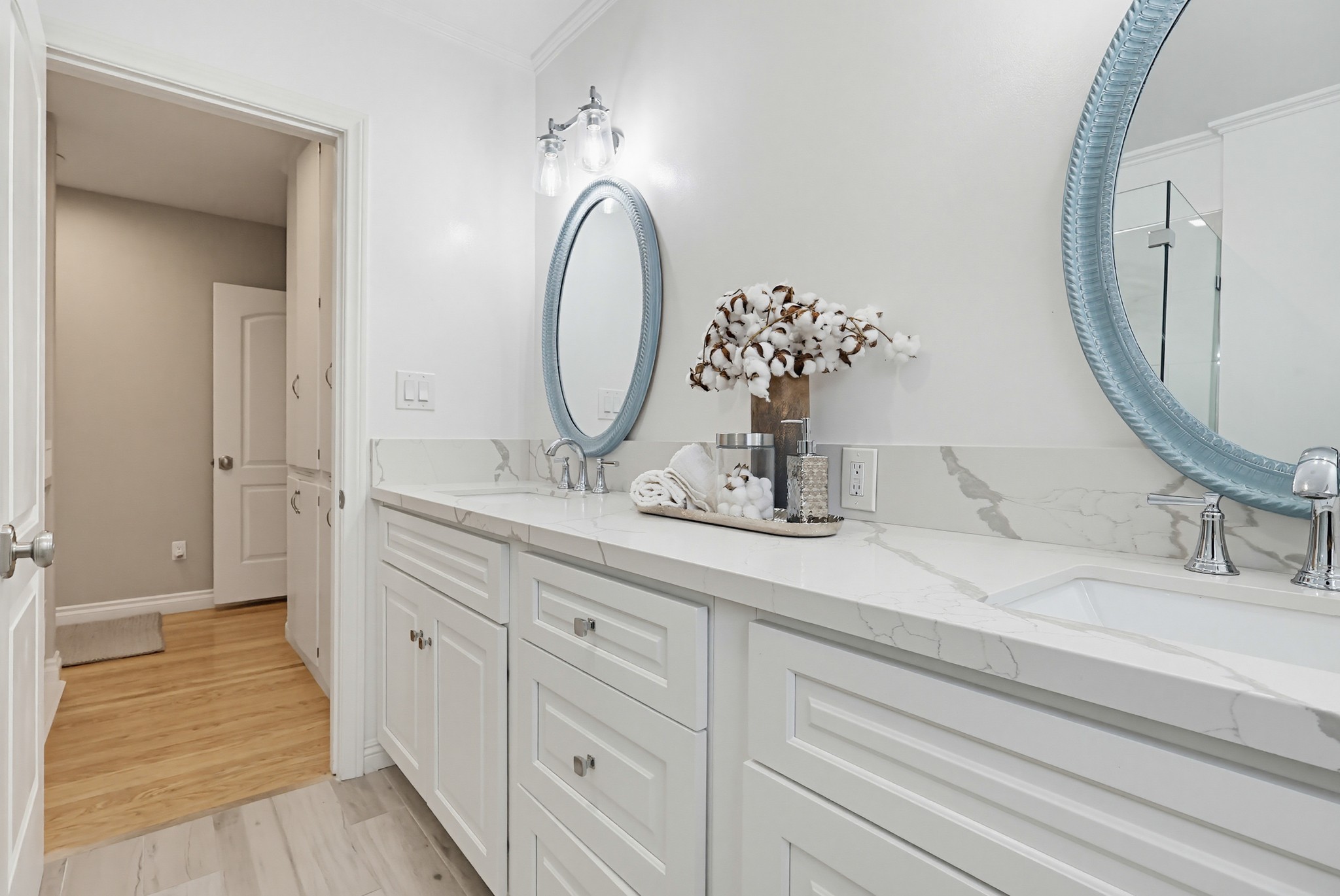 Virtual tour photo 85 of 110 for 1115 W Briarcroft Rd