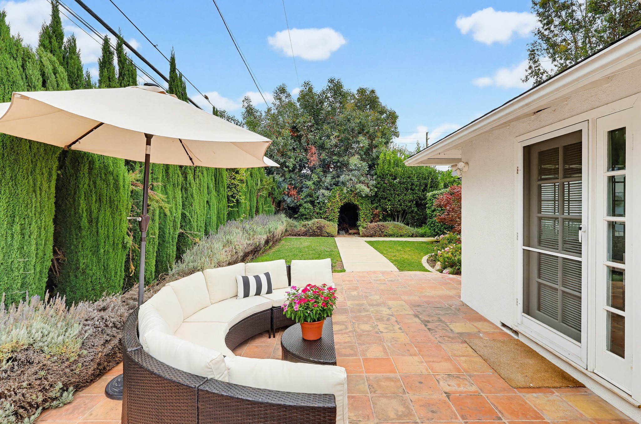 Virtual tour photo 93 of 110 for 1115 W Briarcroft Rd