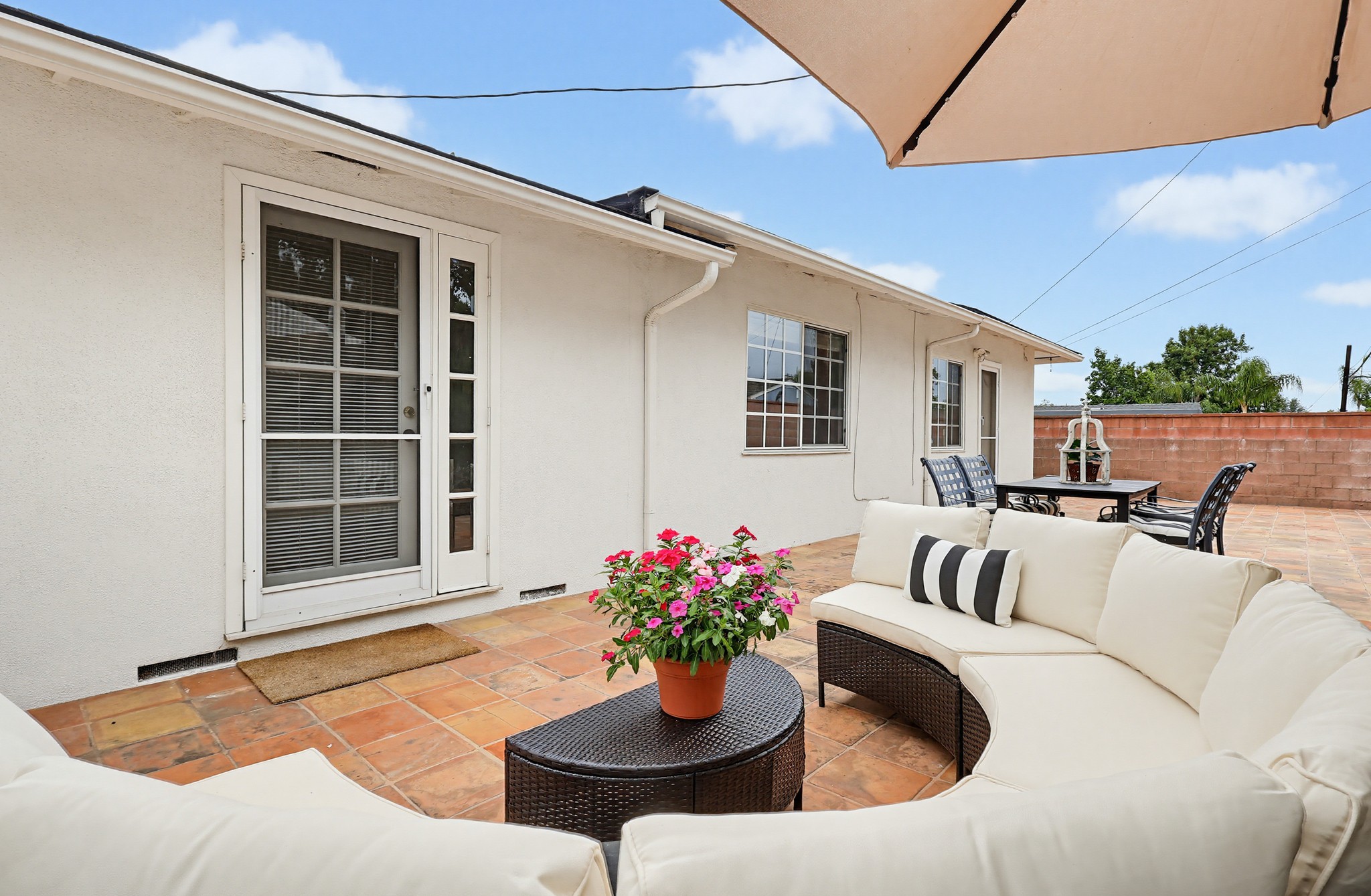Virtual tour photo 97 of 110 for 1115 W Briarcroft Rd