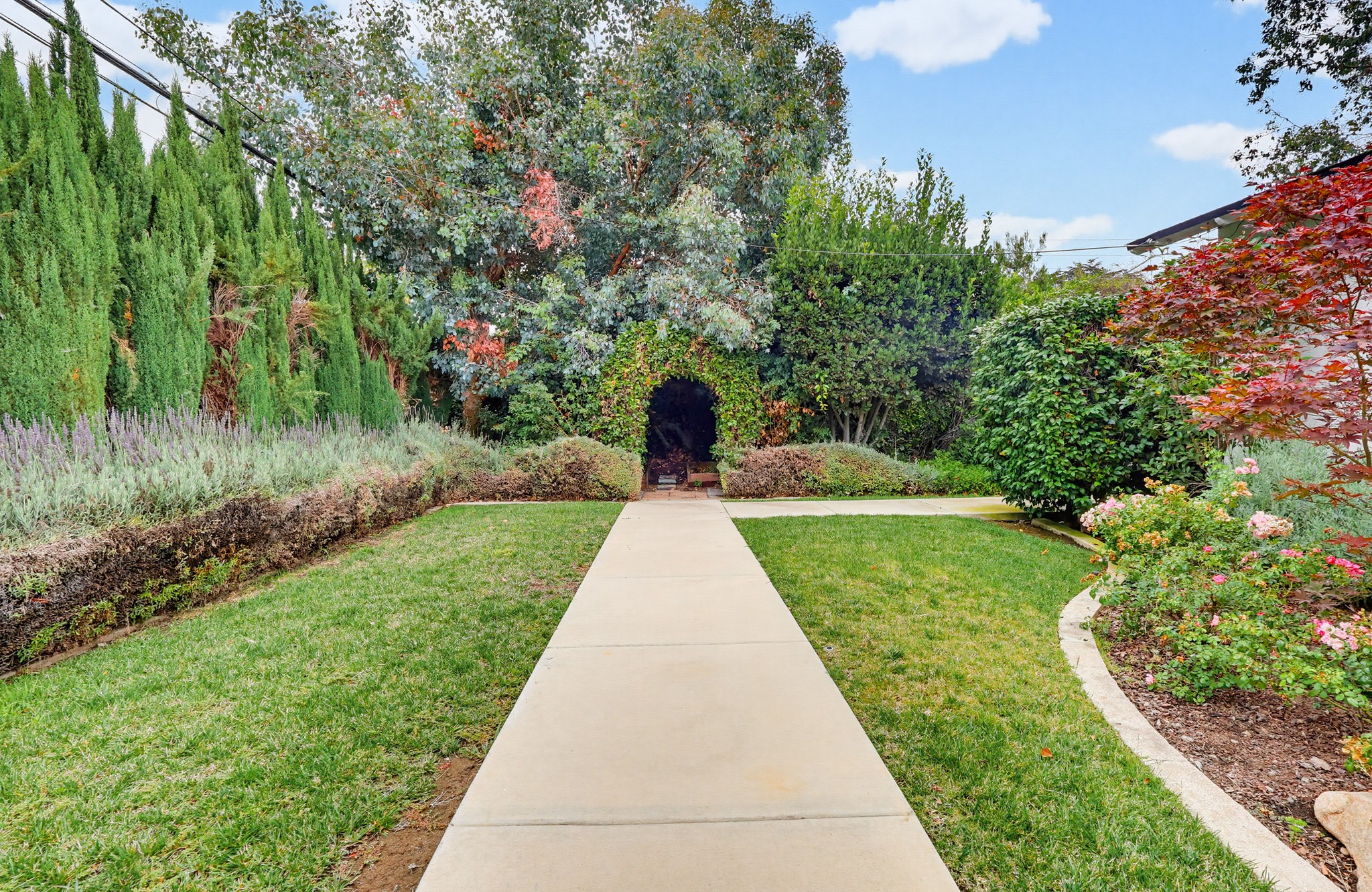 Virtual tour photo 100 of 110 for 1115 W Briarcroft Rd