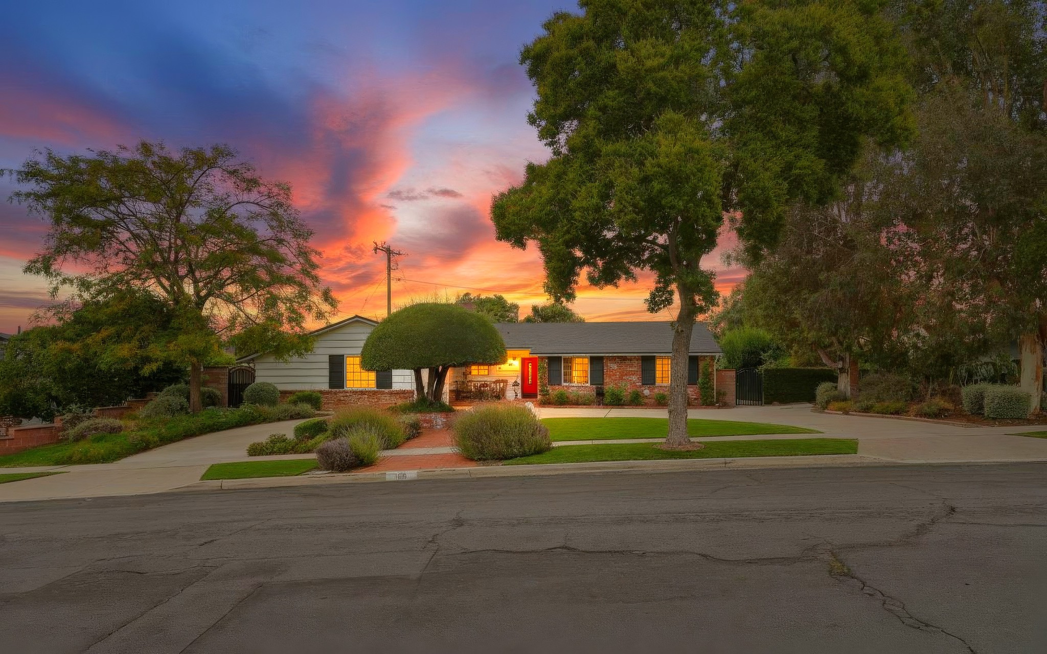 Virtual tour photo 110 of 110 for 1115 W Briarcroft Rd