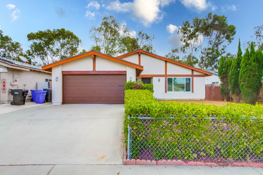 Virtual tour photo 3 of 48 for 11163 Batavia Cir