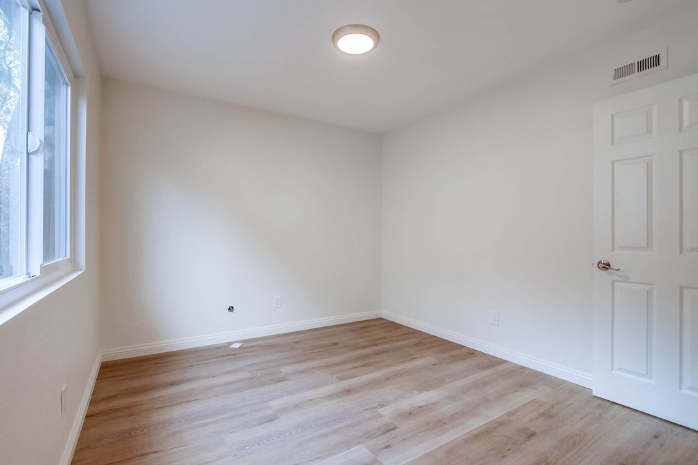 Virtual tour photo 35 of 48 for 11163 Batavia Cir