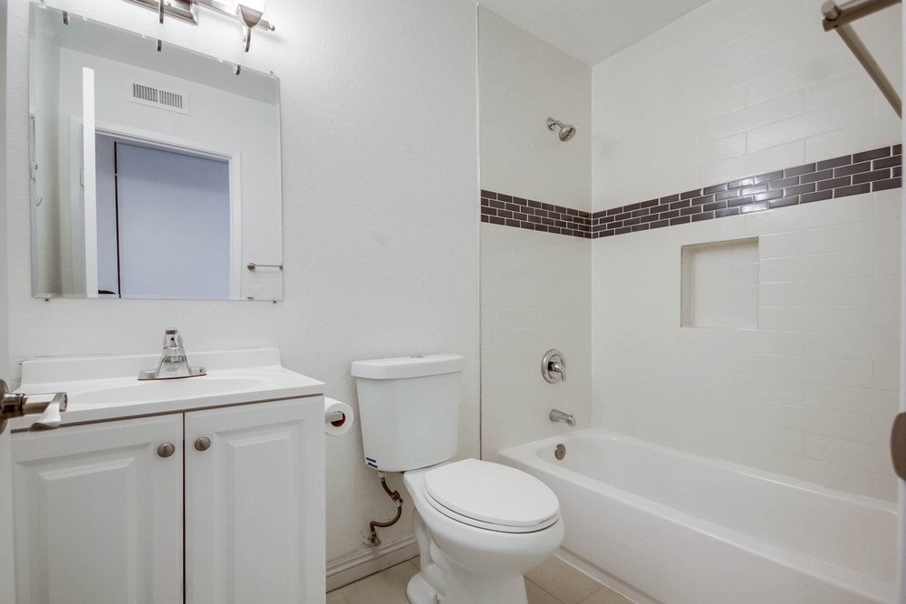 Virtual tour photo 34 of 45 for 11163 Camarosa Cir