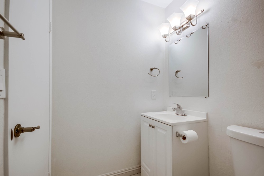 Virtual tour photo 35 of 45 for 11163 Camarosa Cir