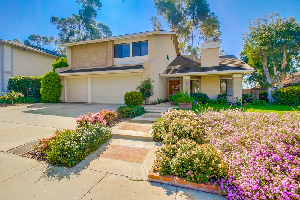 Virtual tour photo 4 of 61 for 11165 Forestview Ln