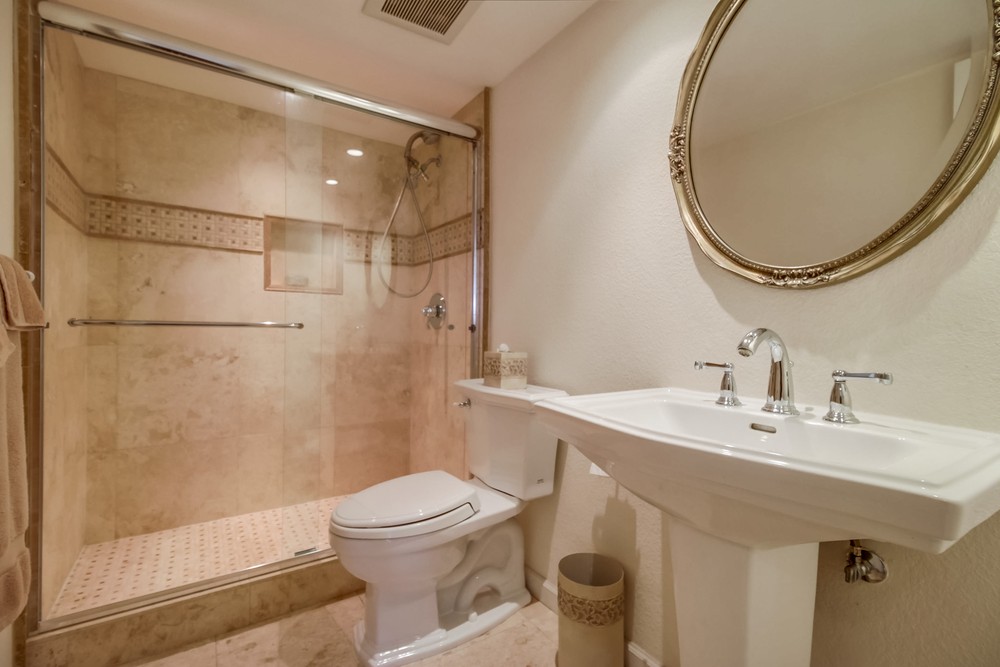 Virtual tour photo 26 of 61 for 11165 Forestview Ln