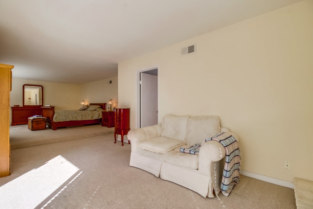 Virtual tour photo 31 of 61 for 11165 Forestview Ln