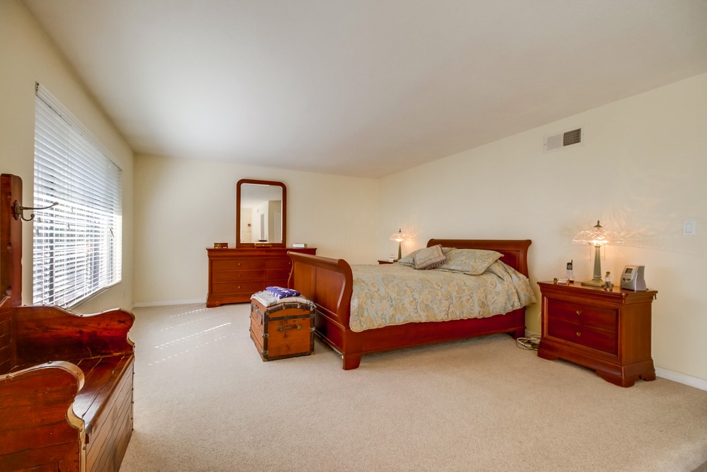 Virtual tour photo 32 of 61 for 11165 Forestview Ln