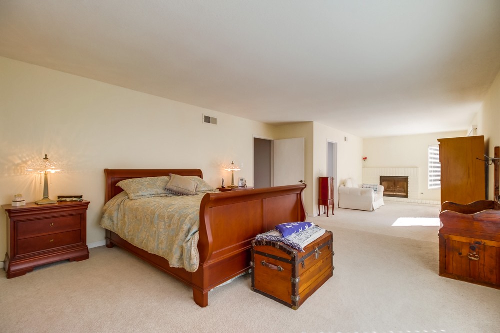 Virtual tour photo 34 of 61 for 11165 Forestview Ln
