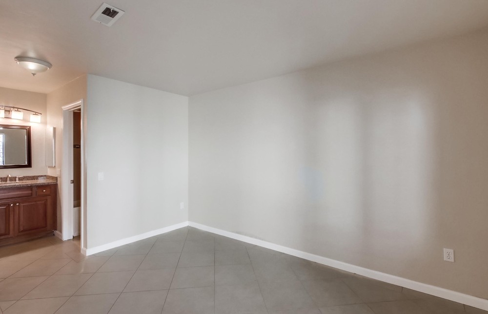 Virtual tour photo 14 of 22 for 11179 Camino Ruiz APT 65