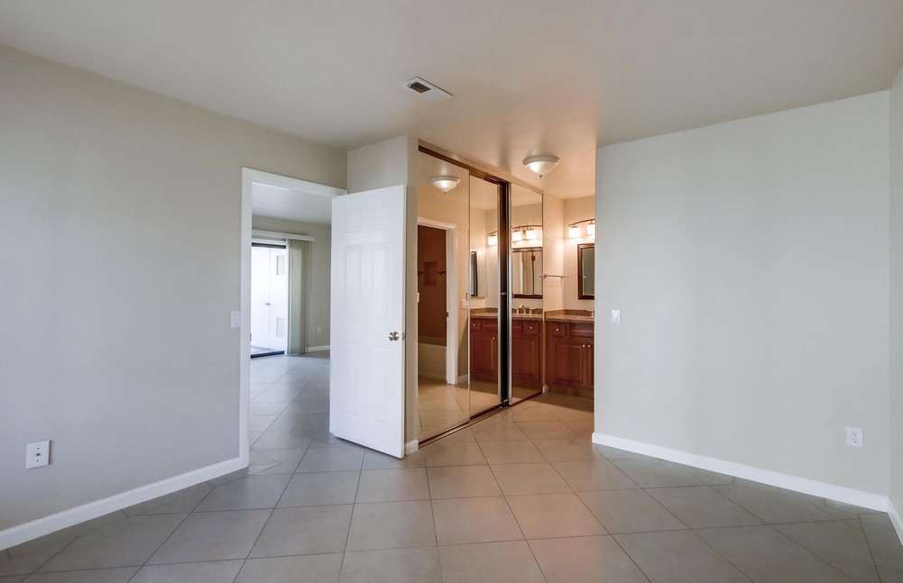 Virtual tour photo 15 of 22 for 11179 Camino Ruiz APT 65