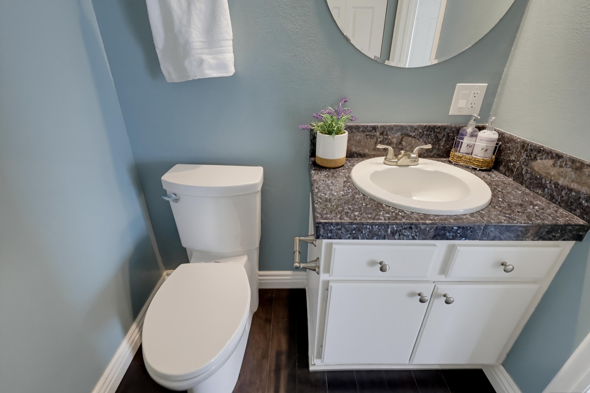 Virtual tour photo 32 of 62 for 1118 Sandi Ln