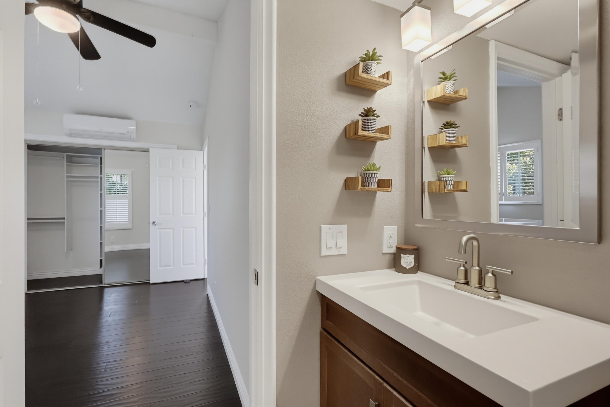Virtual tour photo 43 of 62 for 1118 Sandi Ln
