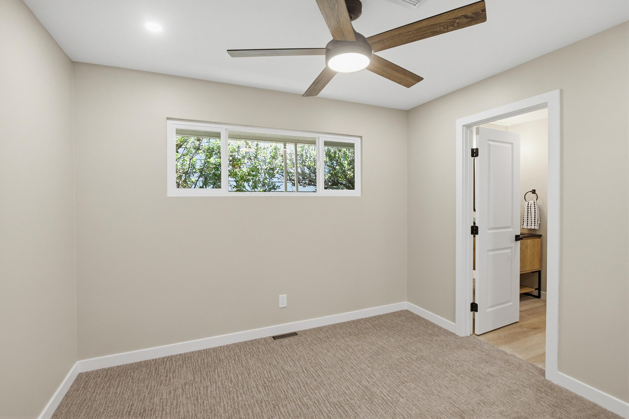 Virtual tour photo 29 of 42 for 1120 Pepper Dr SPC 115