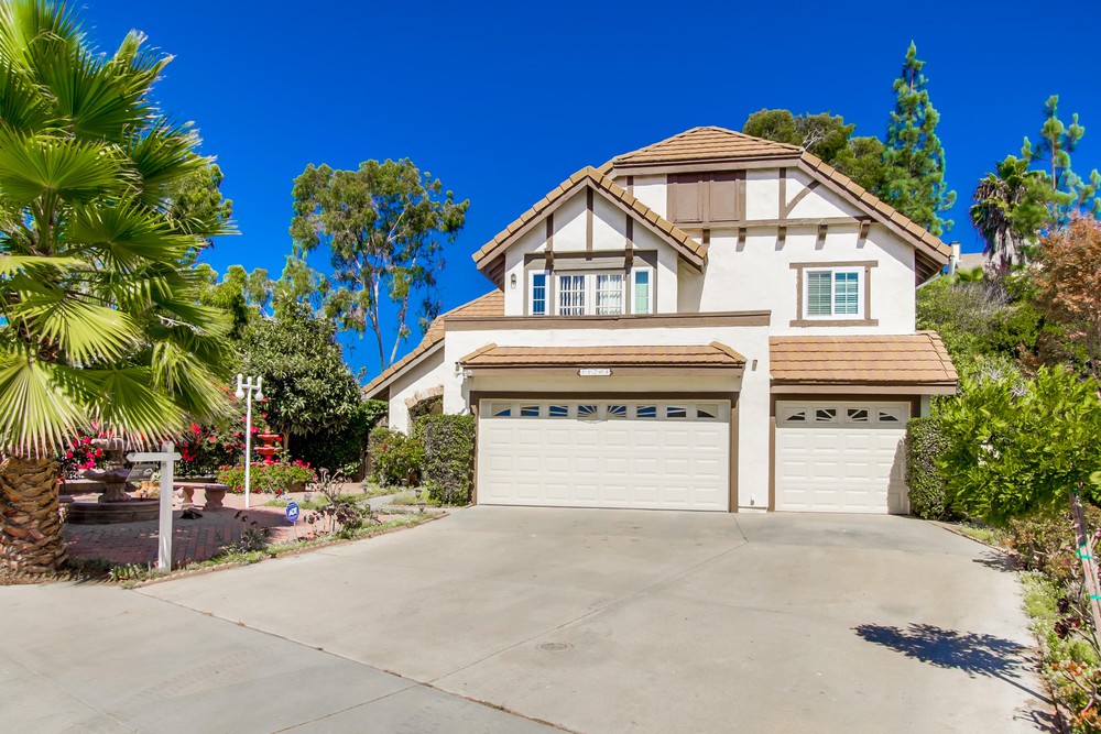 Virtual tour photo 4 of 45 for 11204 Western Gailes Row