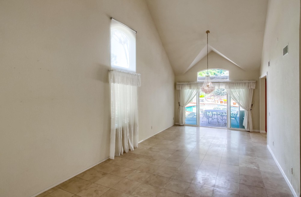 Virtual tour photo 5 of 45 for 11204 Western Gailes Row
