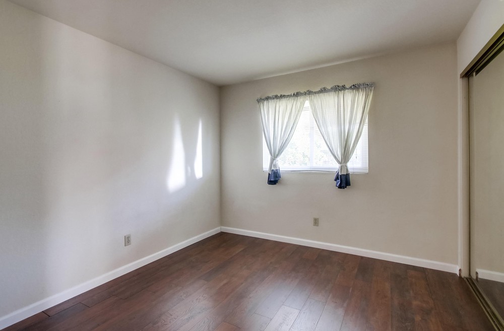 Virtual tour photo 30 of 45 for 11204 Western Gailes Row