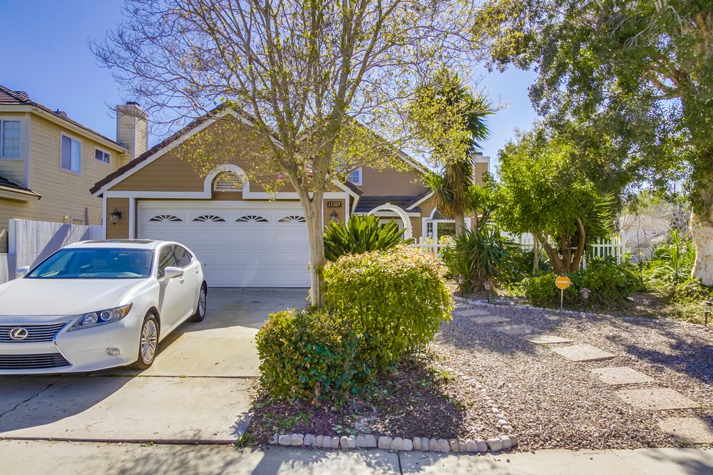 Virtual tour photo 1 of 36 for 11205 Pinestone Ct