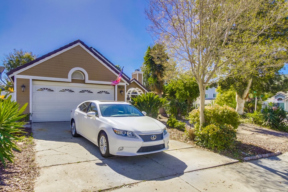 Virtual tour photo 3 of 36 for 11205 Pinestone Ct