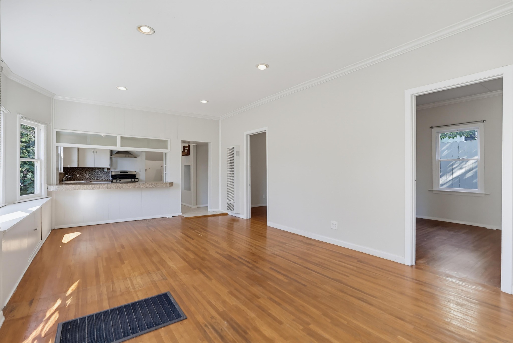 Virtual tour photo 15 of 76 for 1121 Benton Wy