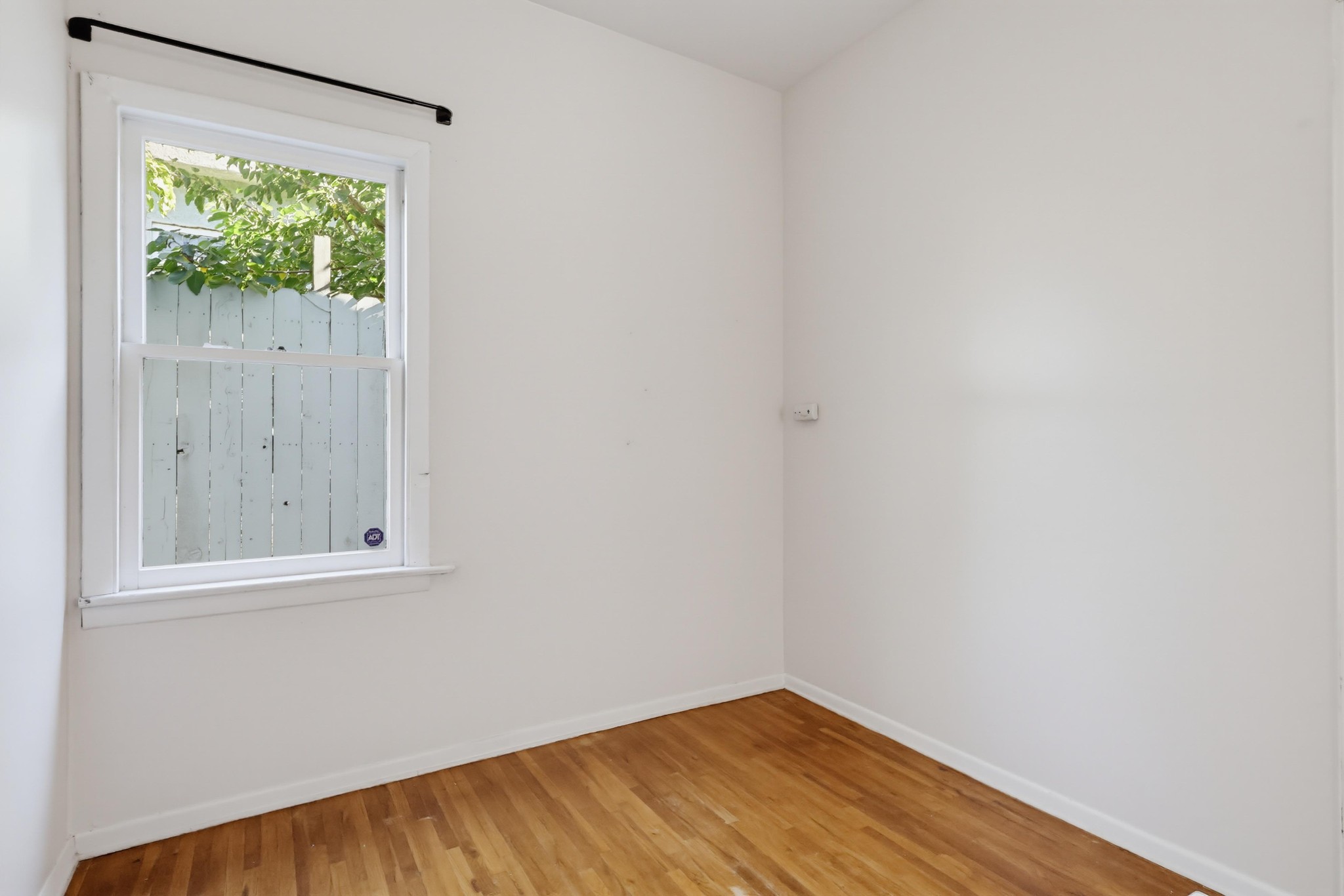 Virtual tour photo 33 of 76 for 1121 Benton Wy