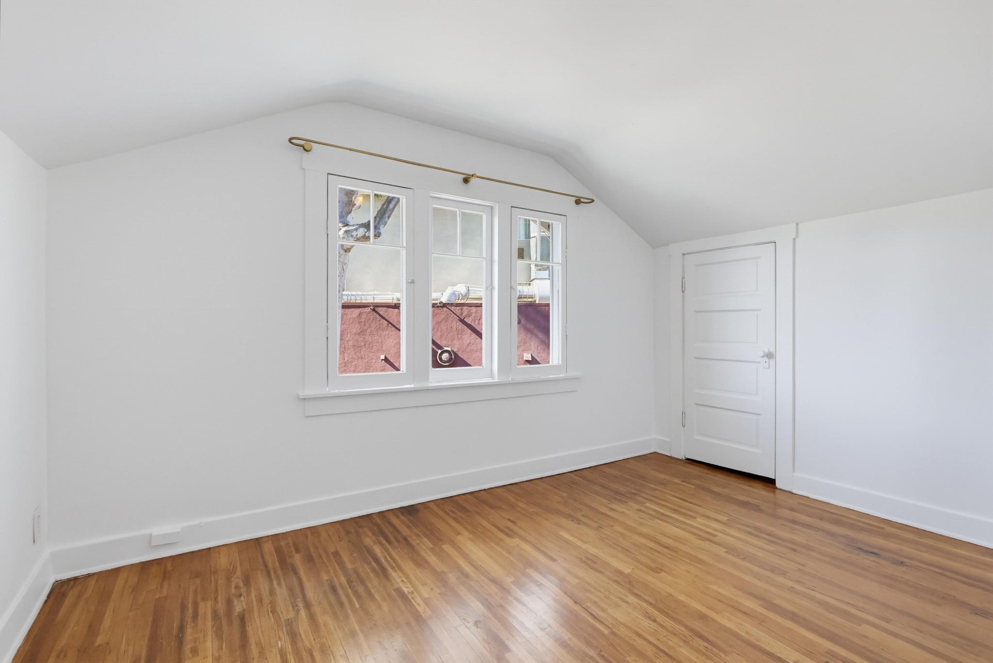 Virtual tour photo 51 of 76 for 1121 Benton Wy