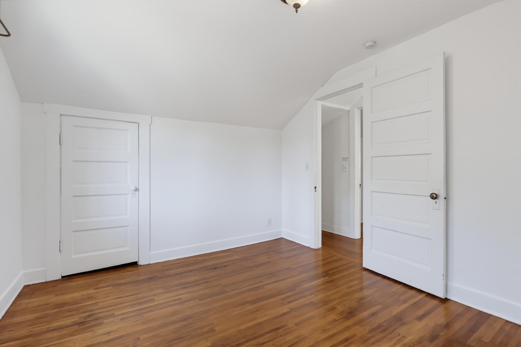 Virtual tour photo 52 of 76 for 1121 Benton Wy