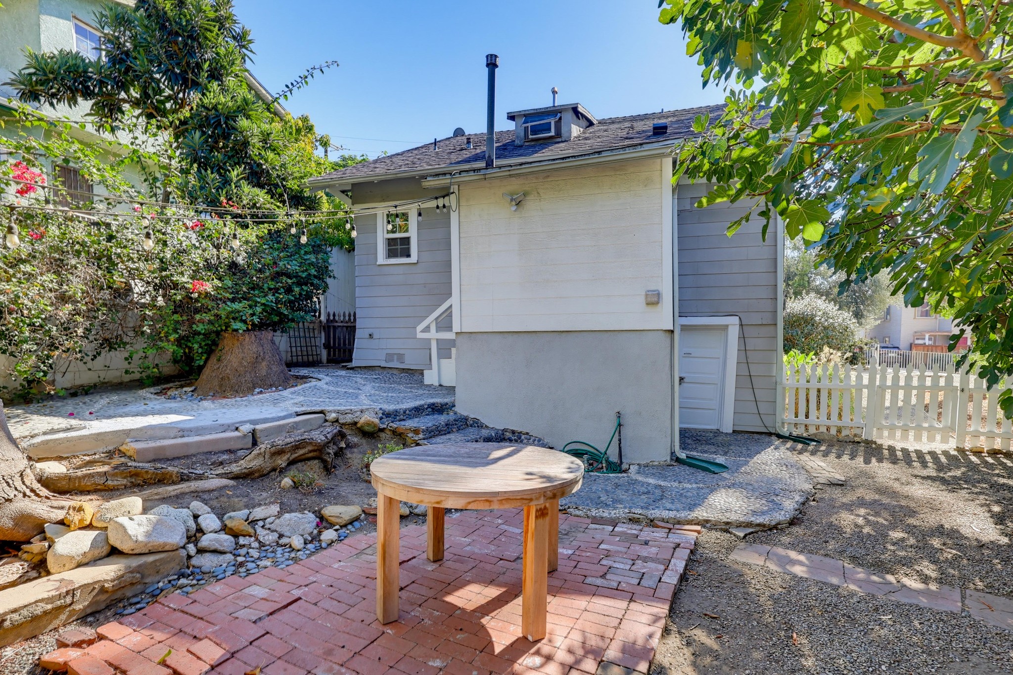 Virtual tour photo 74 of 76 for 1121 Benton Wy